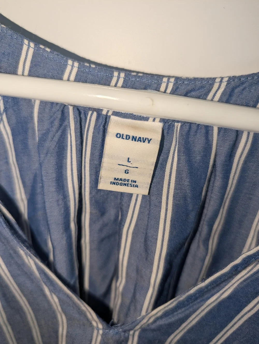 Old Navy Blue and White Vertical Stripe V-Neck Short Sleeve Blouse - Picture 2 of 4